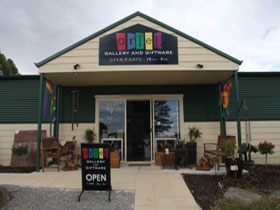 Artel Gallery And Giftware - Tourism Canberra 0