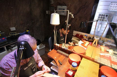 Unique Opal And Diamond Mine  - The Underground Opal Mine - Tourism Canberra 0