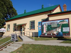 Sheffield TAS Tourism Canberra