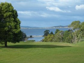 Kingston Beach Golf Club - Tourism Canberra 0