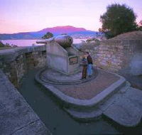 Kangaroo Bluff Historic Site - Tourism Canberra