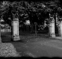 Toowong Cemetery - Tourism Canberra