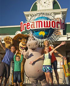 Dreamworld - Tourism Canberra 0