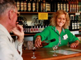  Tourism Canberra