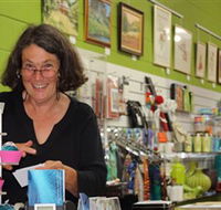 Artists on Parade Art Gallery - Tourism Canberra