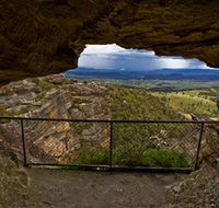 Hassans Walls Lookout - Tourism Canberra