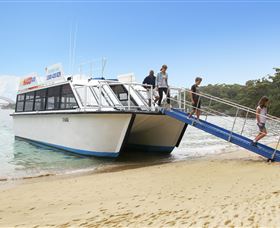 H2O Maxi Taxis - Tourism Canberra 1