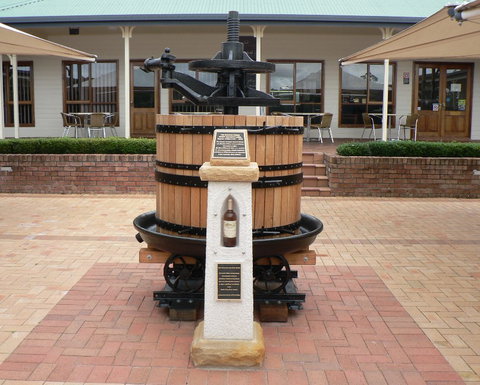 Best Tour - Tourism Canberra 1