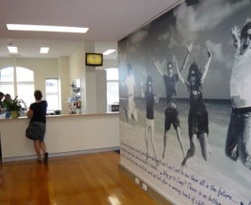 American Institute For Foreign Study - Australia - Tourism Canberra 0