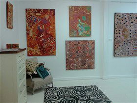 Kiri Kiri Art - Tourism Canberra 0
