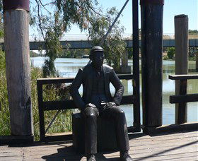 Wentworth Wharf - Tourism Canberra 1