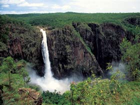 Wallaman Falls, Girringun National Park - Tourism Canberra 0