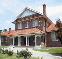 Hay War Memorial High School Museum - Tourism Canberra