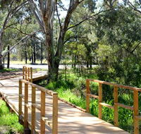 Green Corridor Walking Track - Tourism Canberra