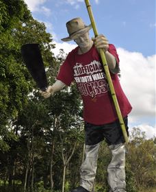 Cane Cutter Memorial - Tourism Canberra 2
