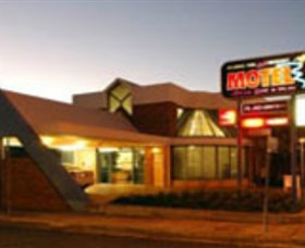 Dubbo RSL Club Resort - Tourism Canberra 0