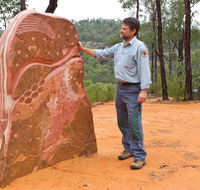 Sculptures in the Scrub walking track - Tourism Canberra