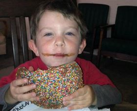 Corowa Whisky And Chocolate - Tourism Canberra 3