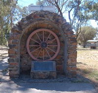 Jindera Pioneer Cairn - Tourism Canberra