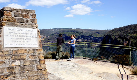 Pulpit Rock Lookout - Tourism Canberra 1