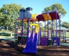 Lake Ellen Heritage Hub And Playground - Tourism Canberra 1