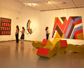 Penrith Regional Gallery And The Lewers Bequest - Tourism Canberra 0