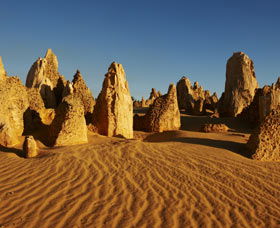 Pinnacles Desert Discovery Centre - Tourism Canberra 3