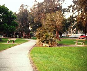 The Entrance Coast To Lake Walk - Tourism Canberra 2