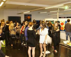 Bondi Art Lounge - Tourism Canberra 0