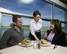 Port Of Brisbane Visitors Centre - Tourism Canberra 2