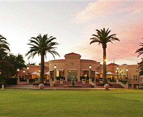 Links Hope Island Golf Club - Tourism Canberra 0