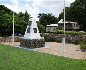 Dunwich War Memorial - Tourism Canberra 1