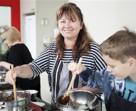 Food, Wine And Farmers Gate Journey On The Legendary Pacific Coast - Tourism Canberra 6