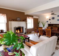 Villa Cavour Bed and Breakfast - Tourism Canberra