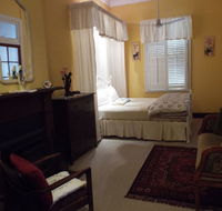 Guy House Bed and Breakfast - Tourism Canberra