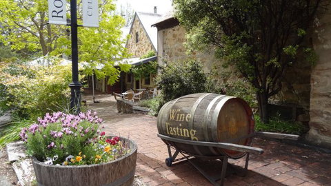 Wine Lovers Tours - Tourism Canberra 0
