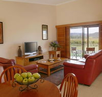 Nightingale Wines Luxury Villas - Tourism Canberra