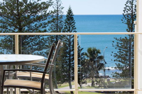 Pacific Beach Resort - Tourism Canberra 0