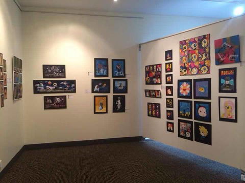 Glen Innes Art Gallery Inc - Tourism Canberra 3