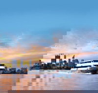 Perth Swan River Dinner Cruise - Tourism Canberra