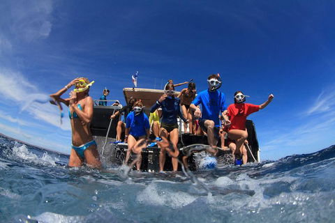 VIP Luxury Chartered Escapes, Exploring The Reef At Your Own Pace - Tourism Canberra 17