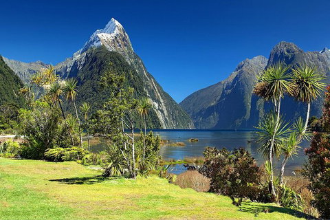 Aroha Tangata Australia And New Zealand 20 Day - Tourism Canberra 1