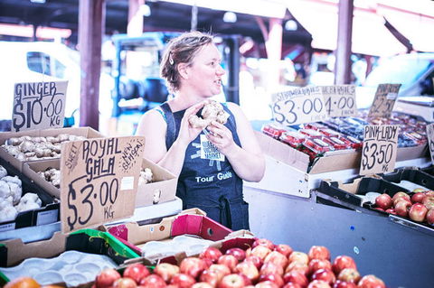 Queen Victoria Market Ultimate Foodie Tour - Tourism Canberra 7