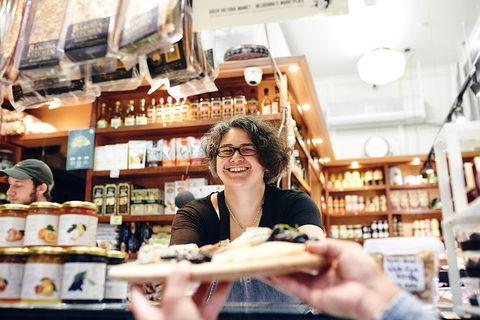 Queen Victoria Market Ultimate Foodie Tour - Tourism Canberra 13