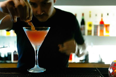 Melbourne Walking Tour: Uncover Hidden Laneway Bars - Tourism Canberra 9