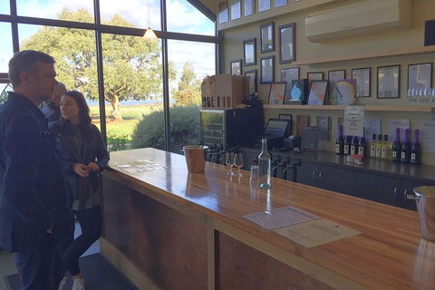 Phillip Island Wine Experience Tour - Tourism Canberra 10