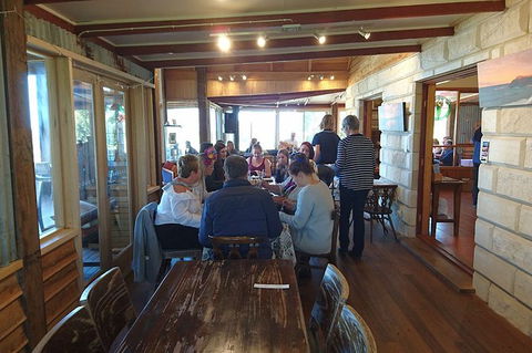 Phillip Island Wine Experience Tour - Tourism Canberra 7