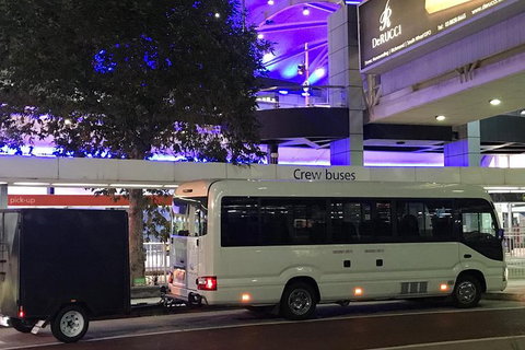 Airport Transfer 8Pax - Tourism Canberra 1