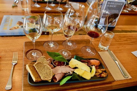 Tasmania 6 Day \'Tour In Circle\' - Tourism Canberra 11