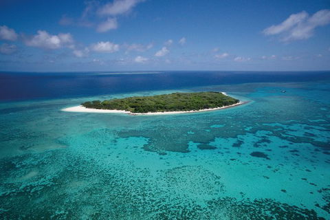 5-Day Fraser Island And Great Barrier Reef Tour - Tourism Canberra 0